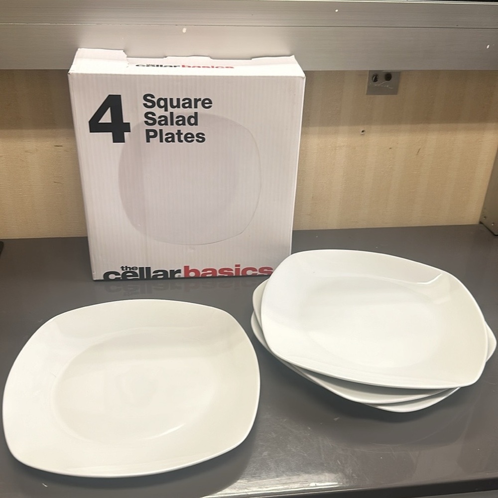 The cellar basics 4 square salad plates